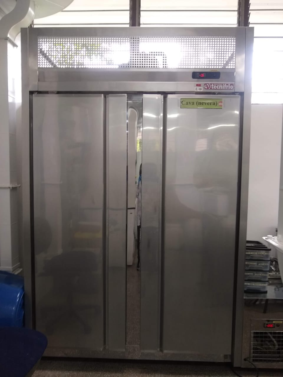 Nevera reparada